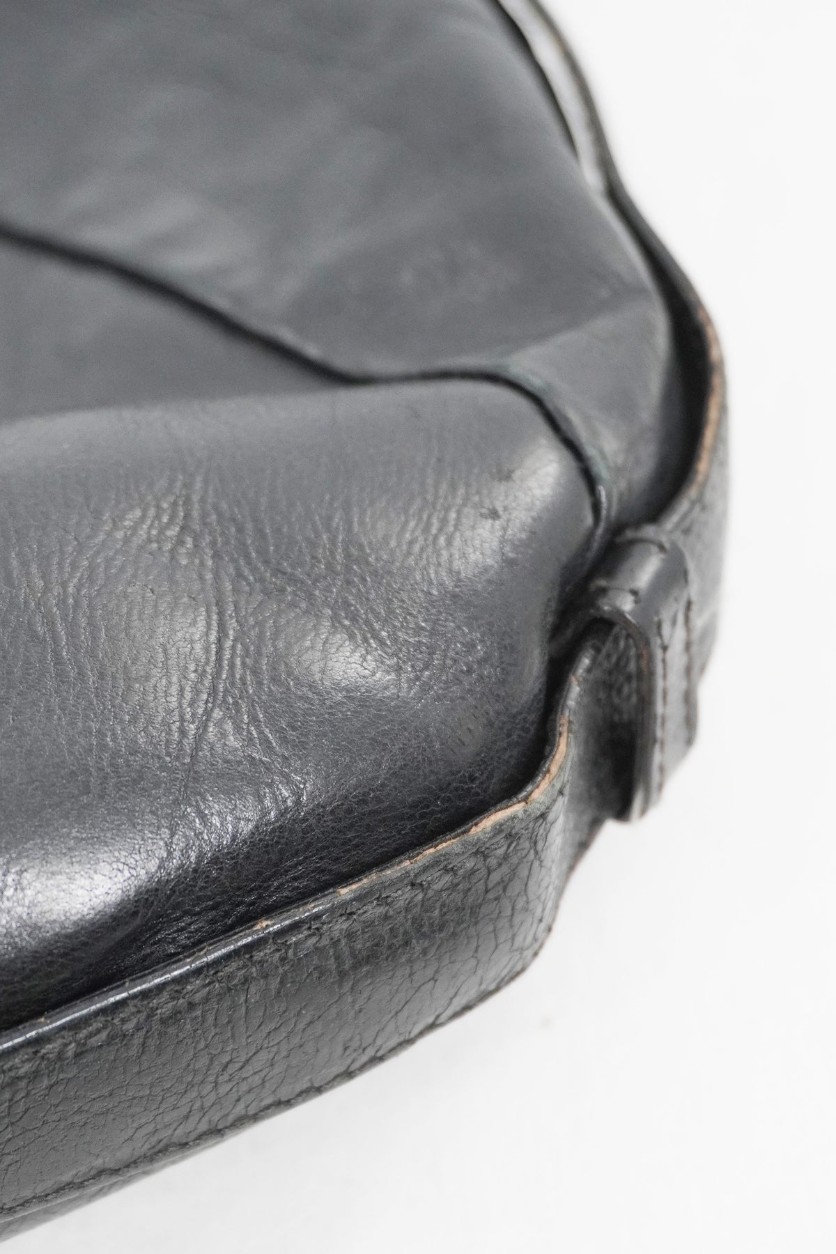 Yves Saint Laurent Black Mombasa