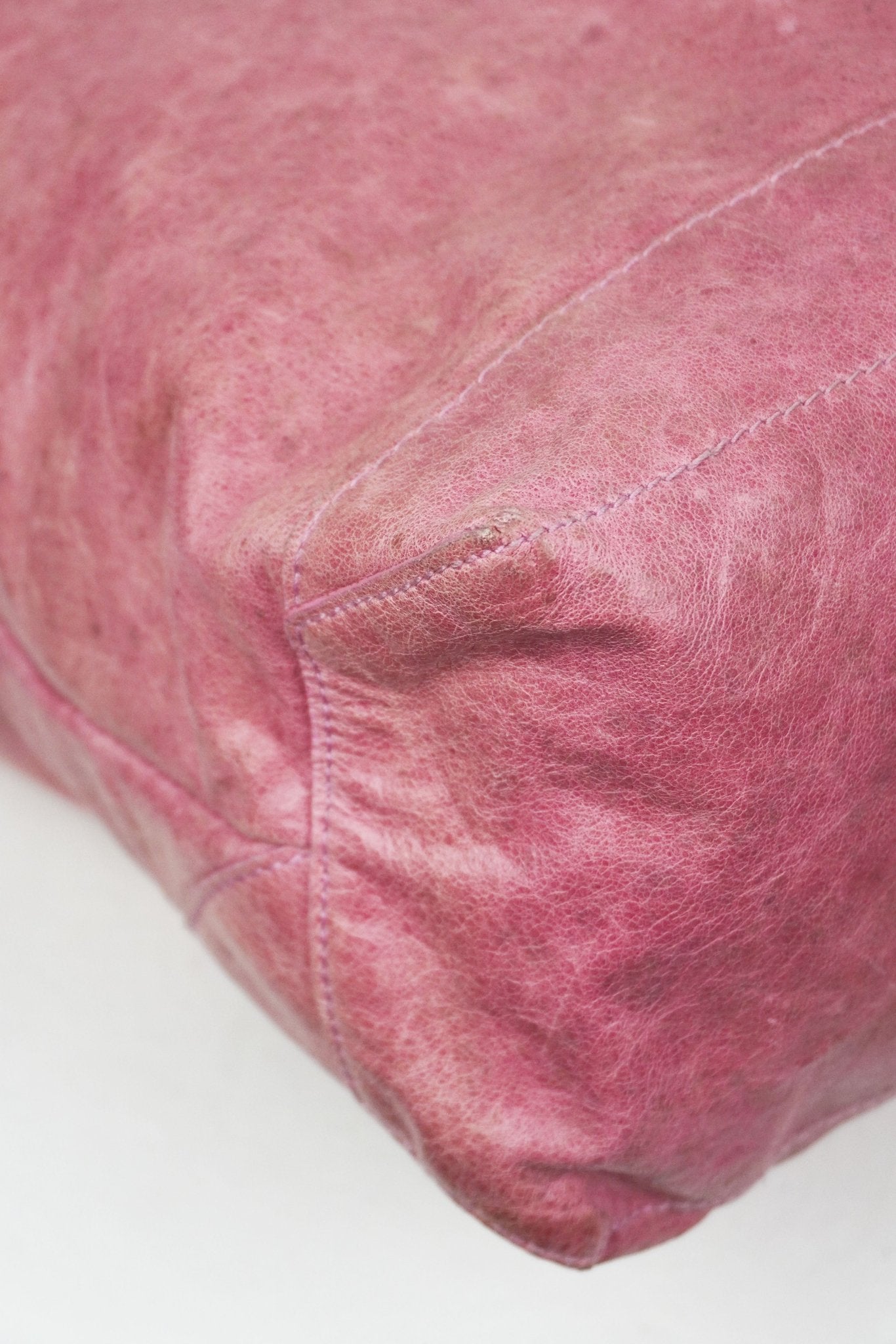 Balenciaga Day Hobo Pink - Jade Vintage