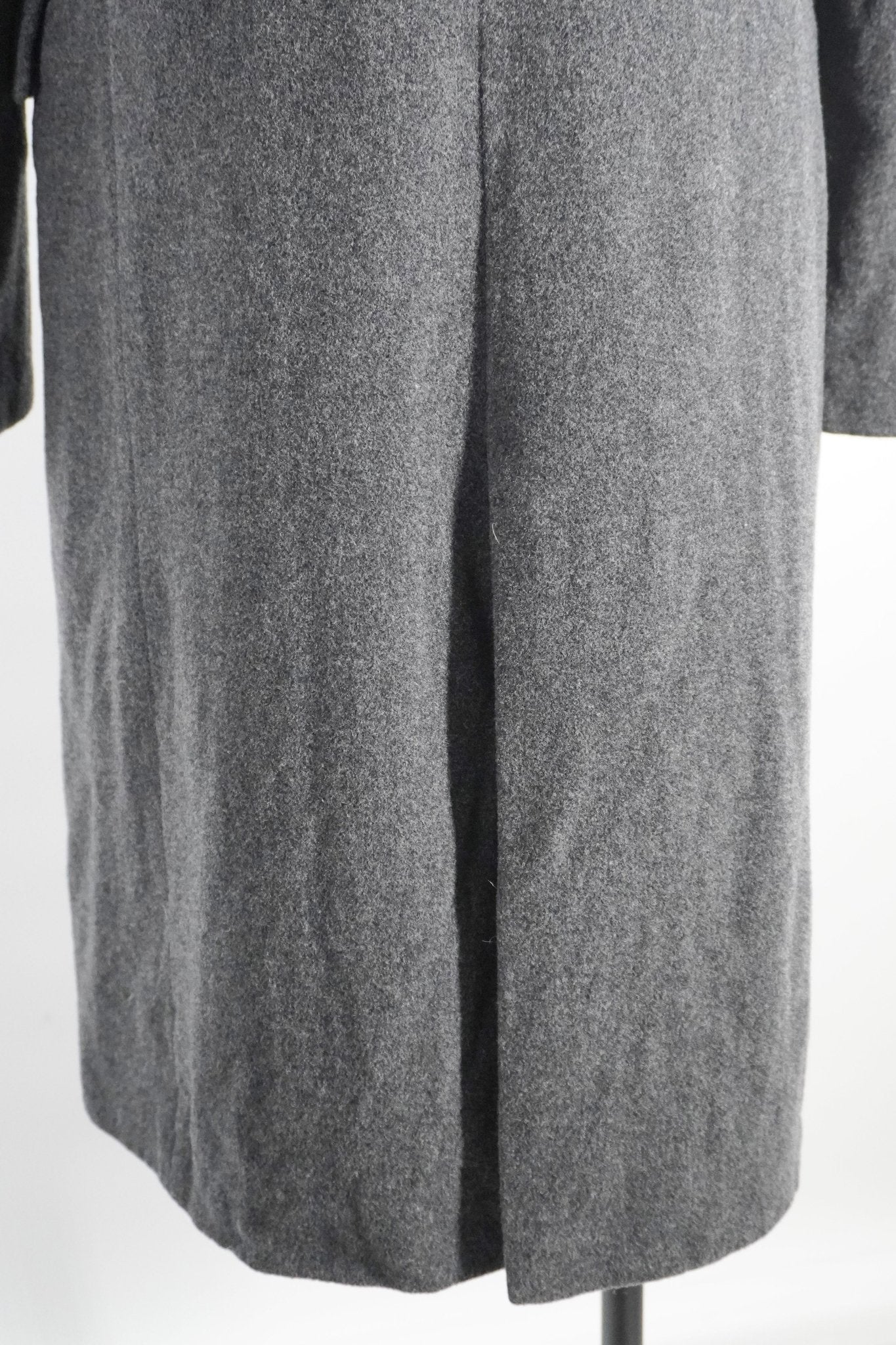 Burberry Grey Coat / 36 - Jade Vintage