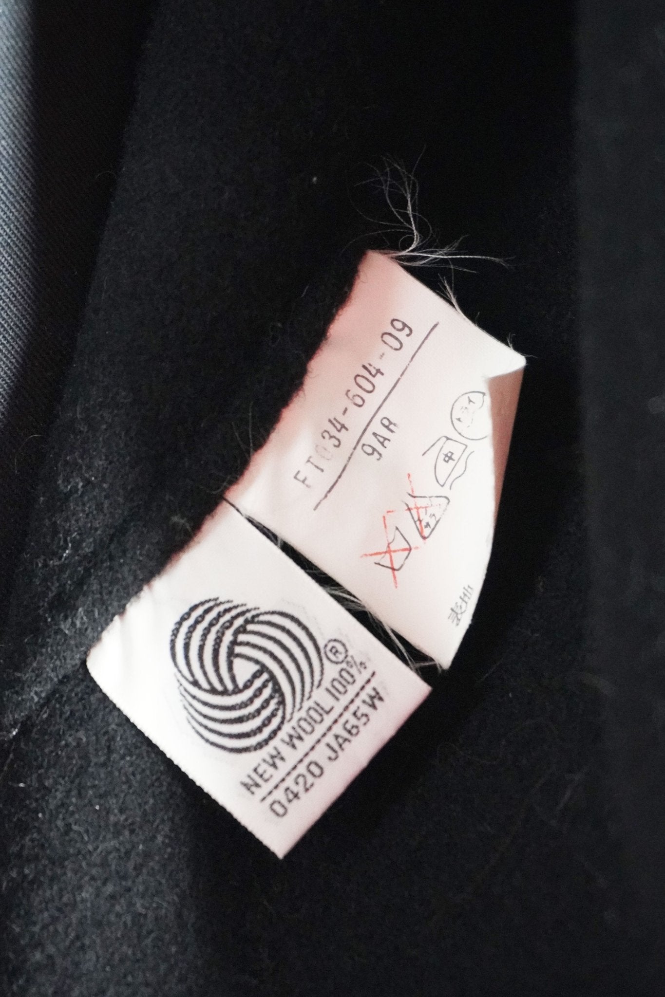 Burberry Wool and Cashmere Coat / 36 - Jade Vintage