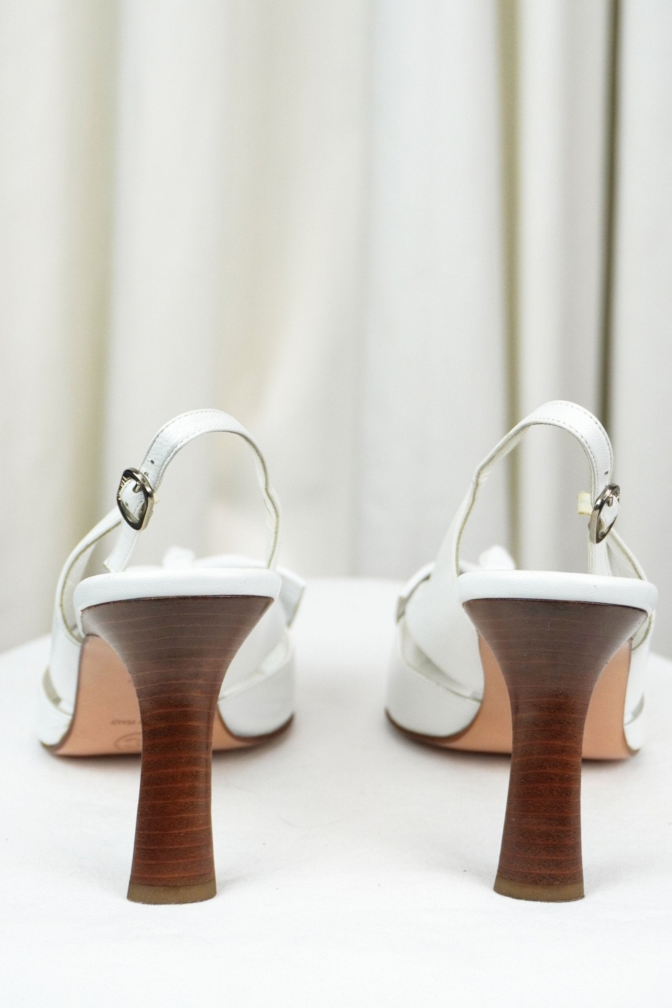 Chanel White Bow Heels / 36.5 - Jade Vintage