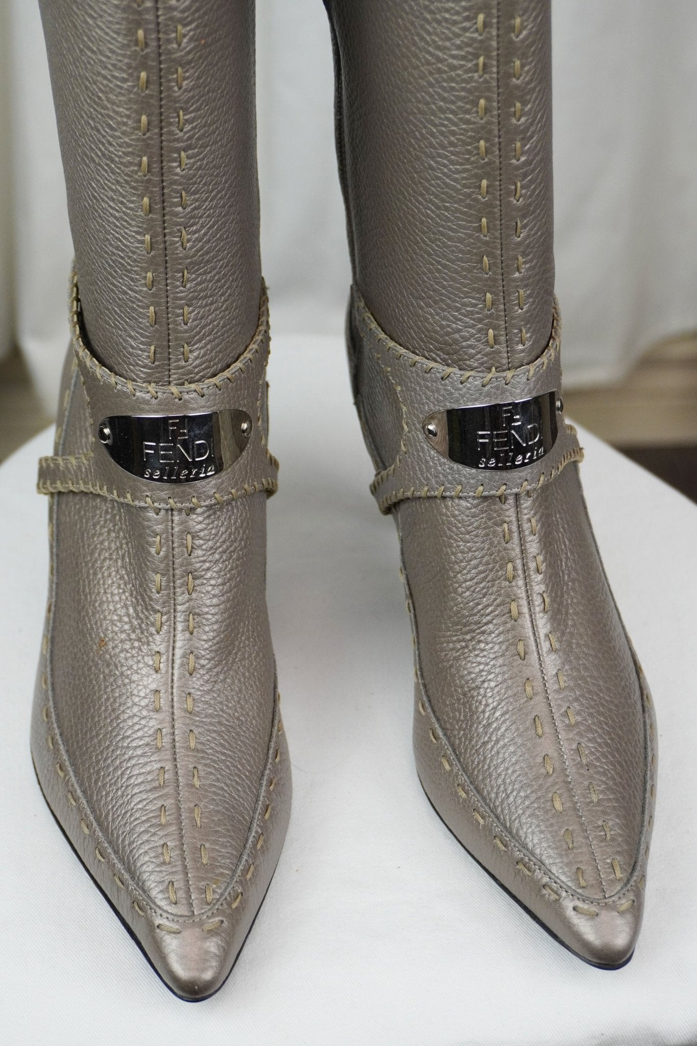 Fendi Heeled Boots / 35 - Jade Vintage