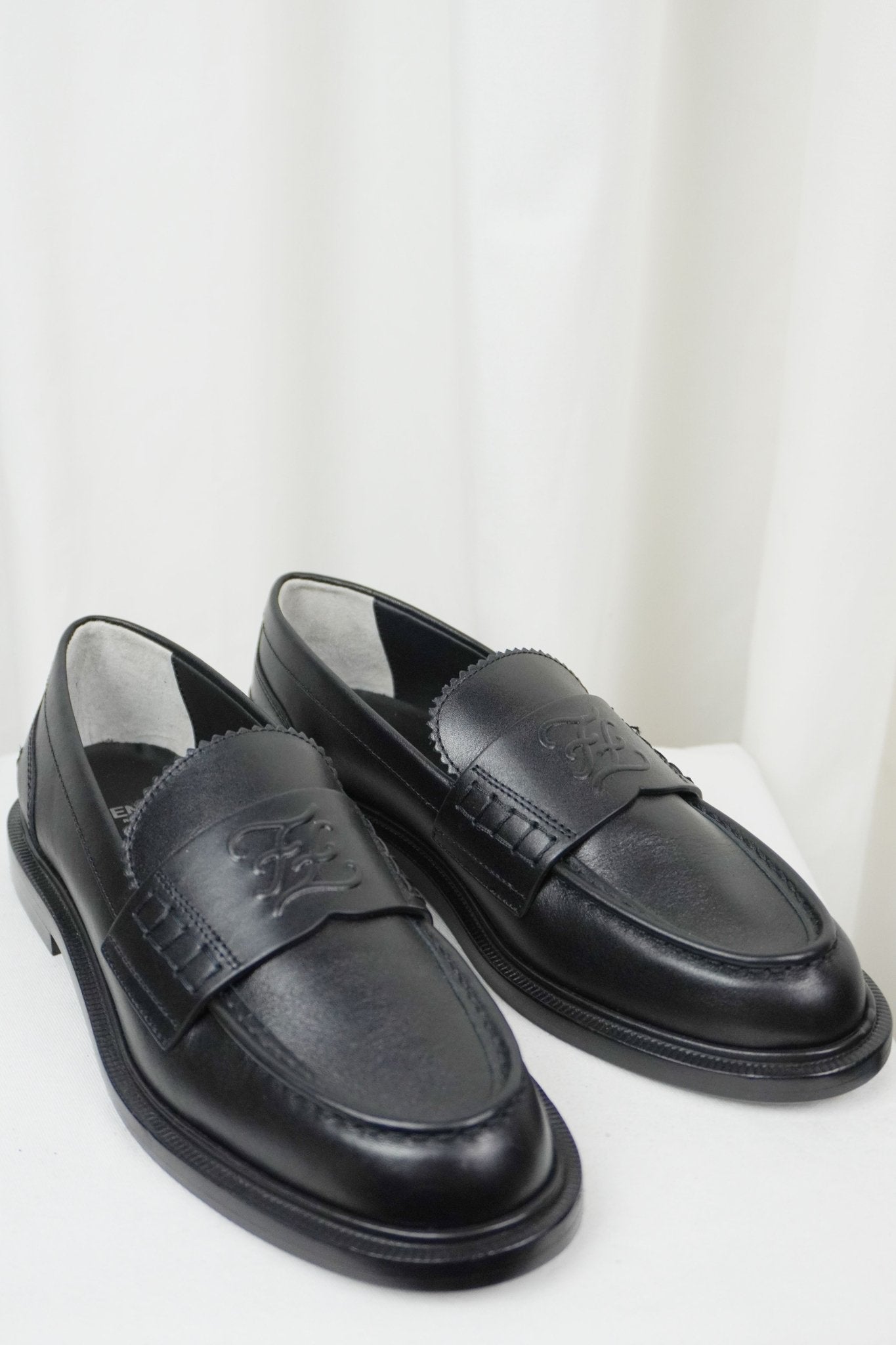 Fendi Loafers / 36.5 - Jade Vintage
