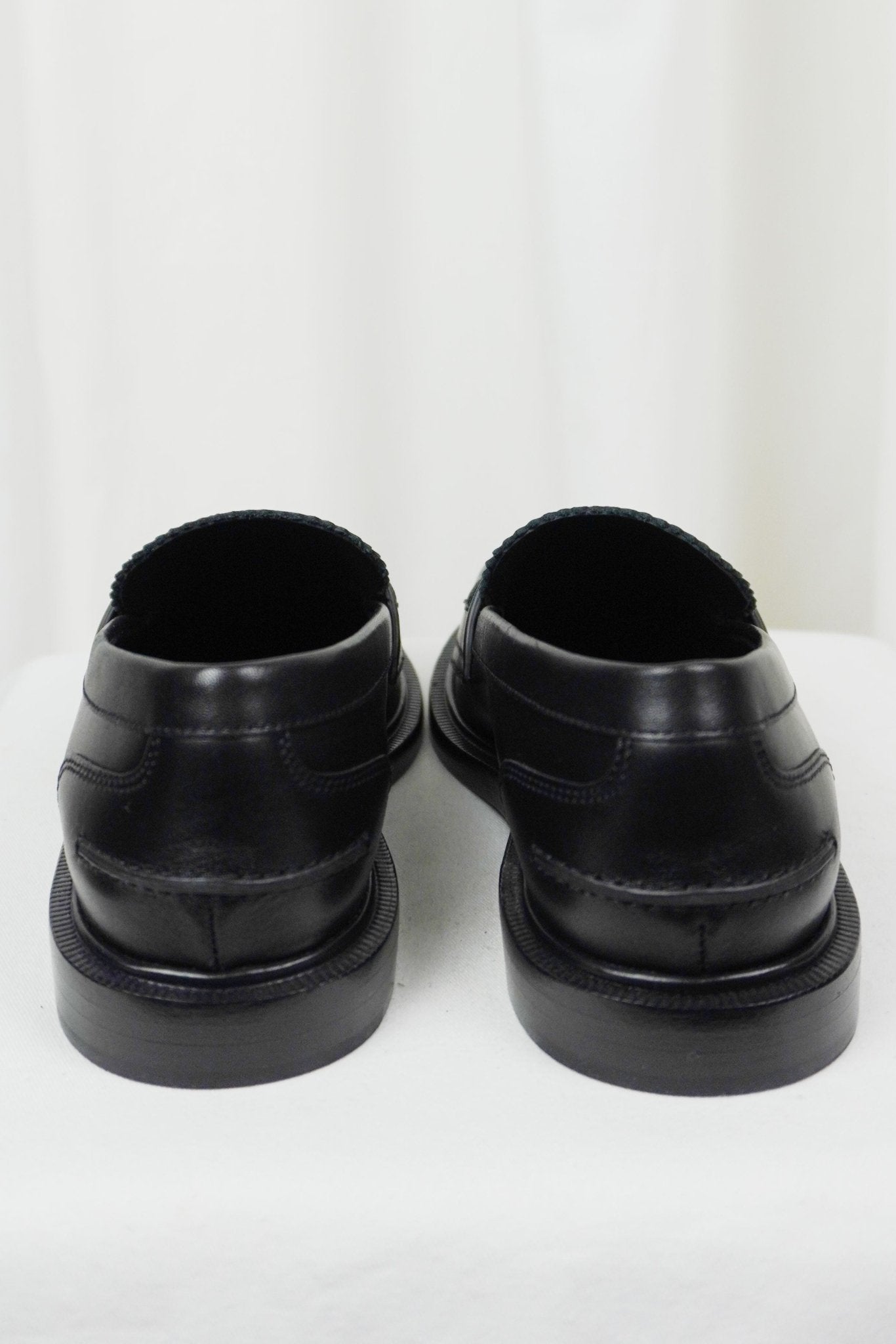 Fendi Loafers / 36.5 - Jade Vintage