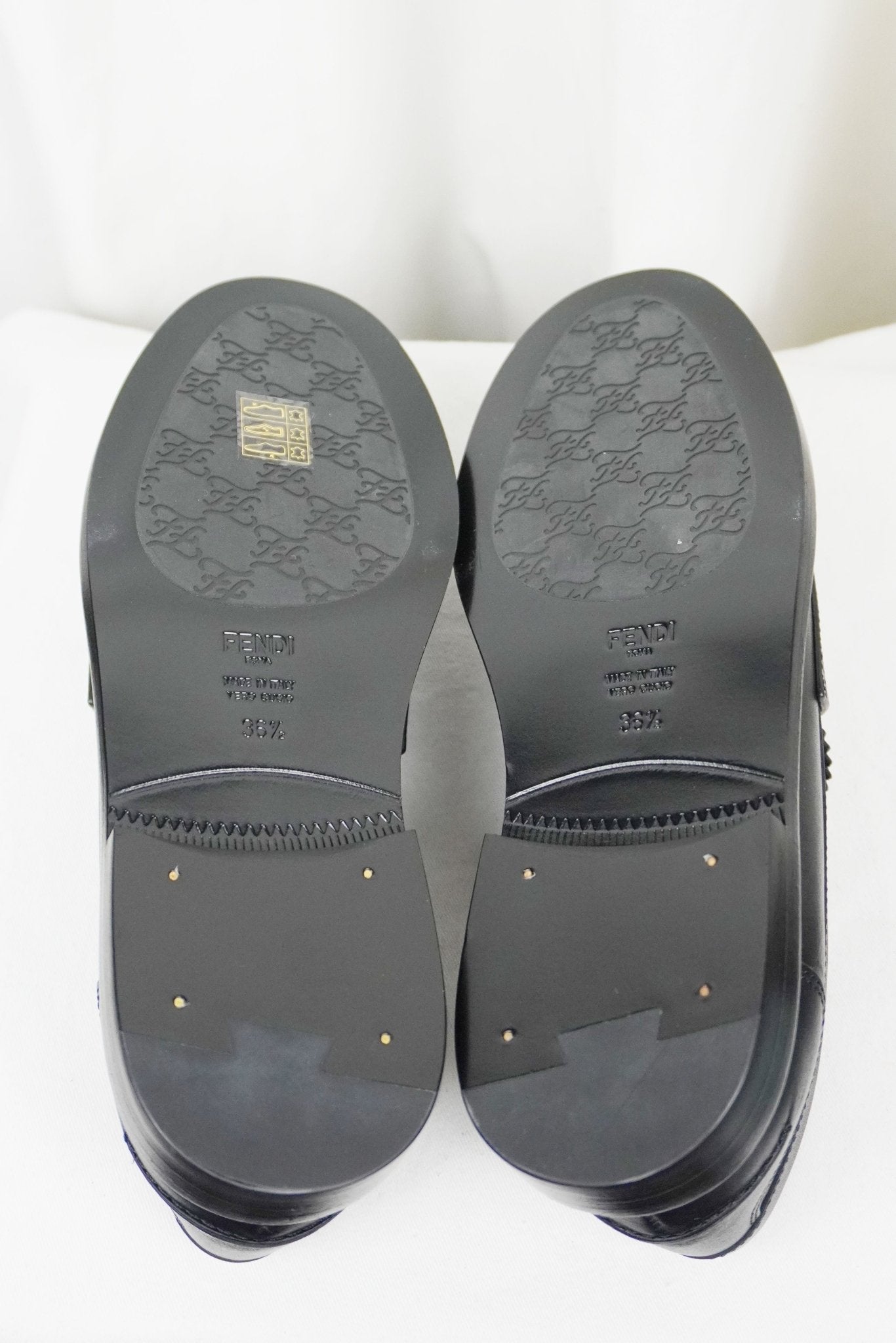 Fendi Loafers / 36.5 - Jade Vintage