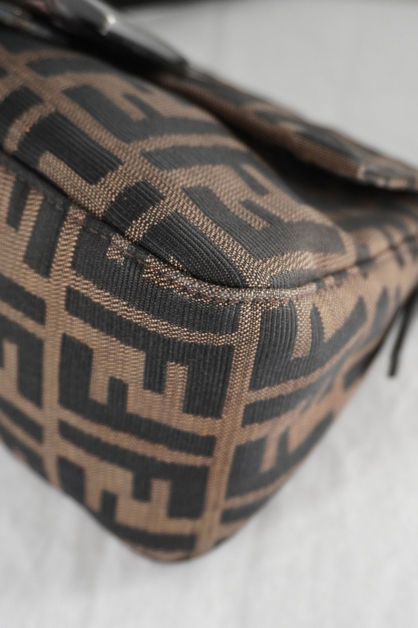 Fendi Mini Baguette Brown - Jade Vintage