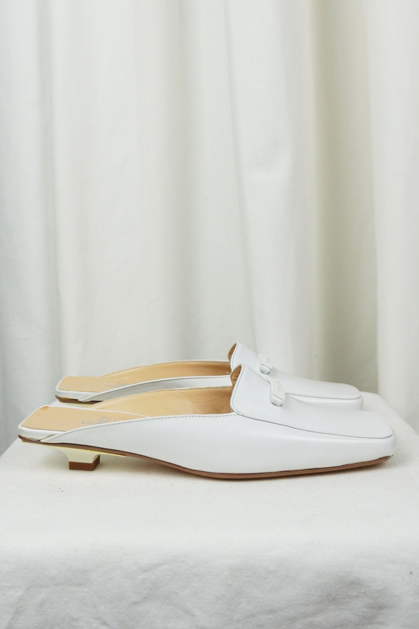 Fendi White Mules / 35 - Jade Vintage