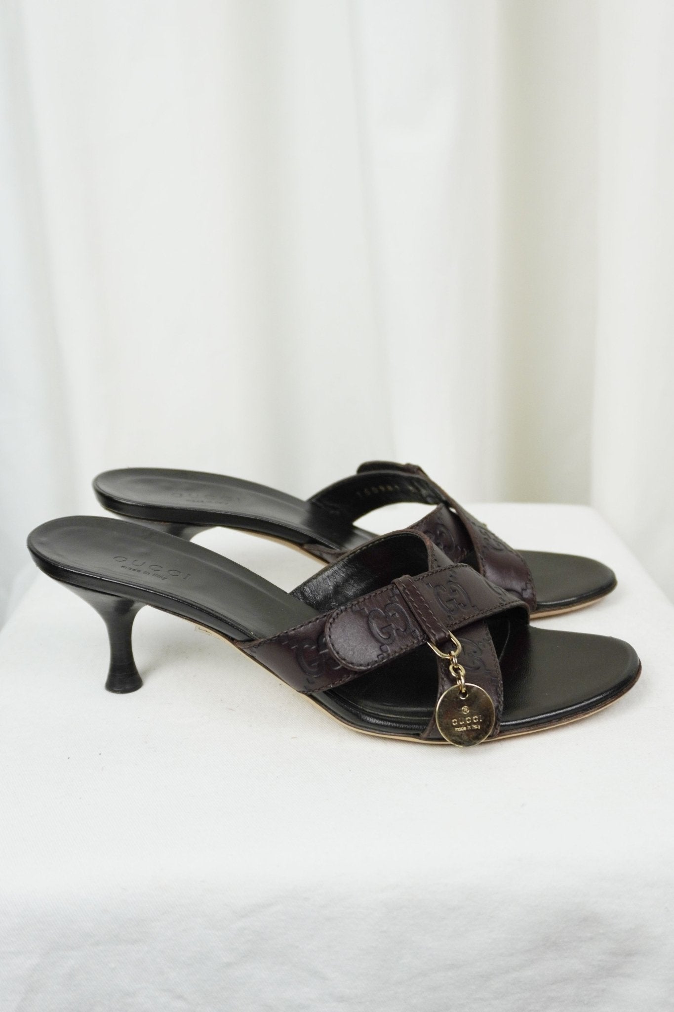 Gucci Monogram Sandal Heels / 35 1/2 - Jade Vintage