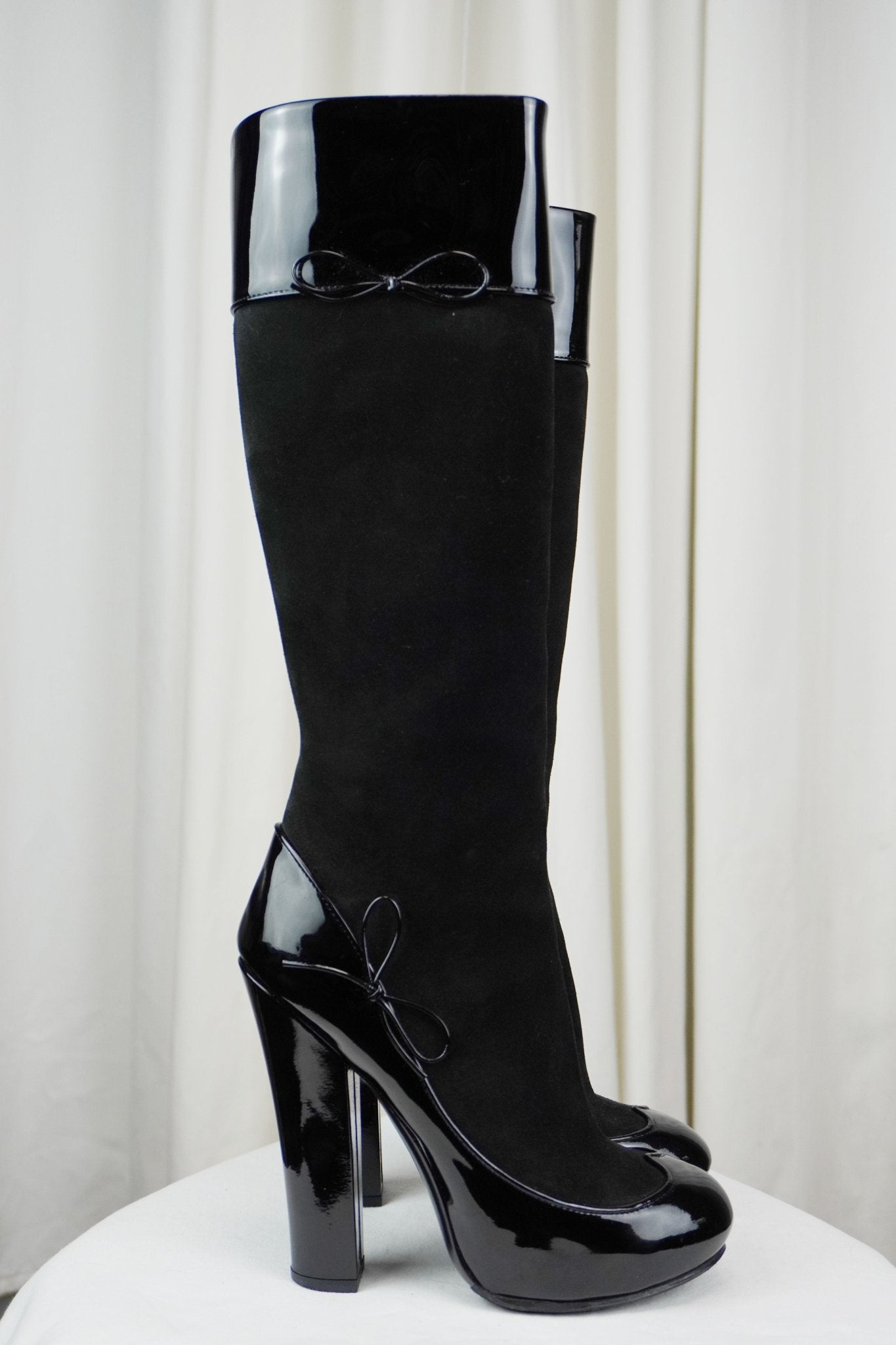 Louis Vuitton Leather Knee High Platform Boots / 36.5 - Jade Vintage