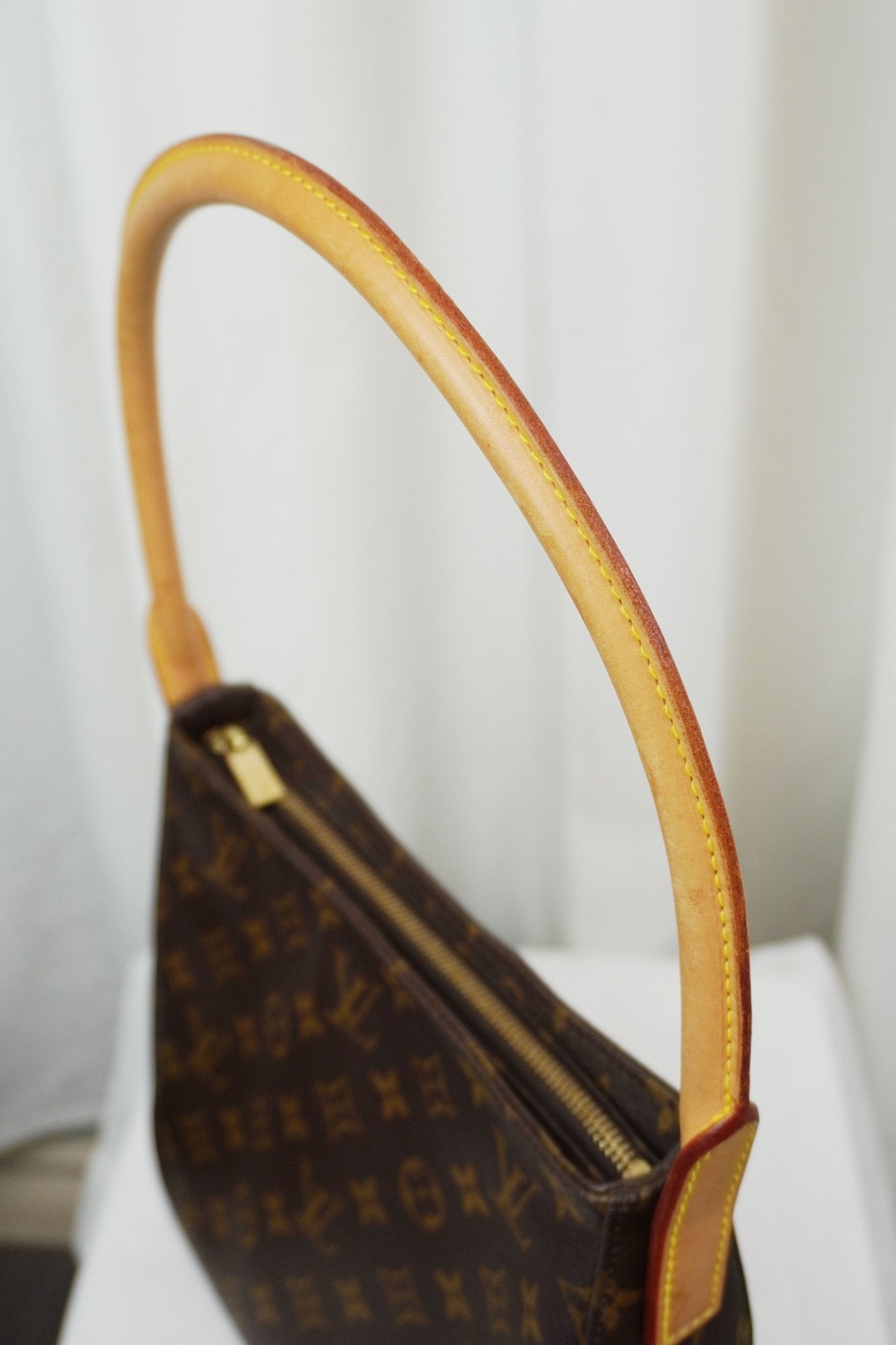 Louis Vuitton Looping MM - Jade Vintage