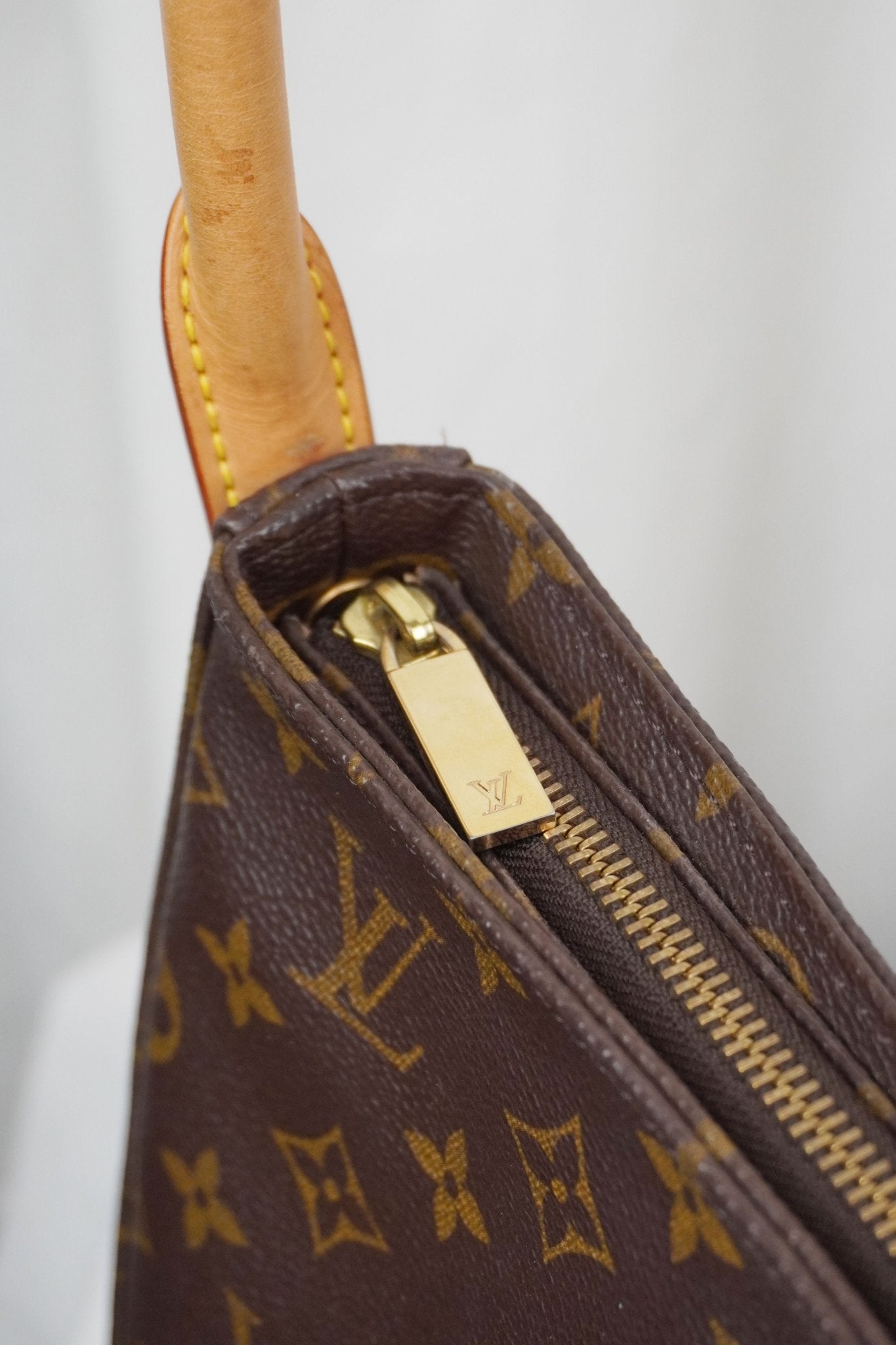 Louis Vuitton Looping MM - Jade Vintage