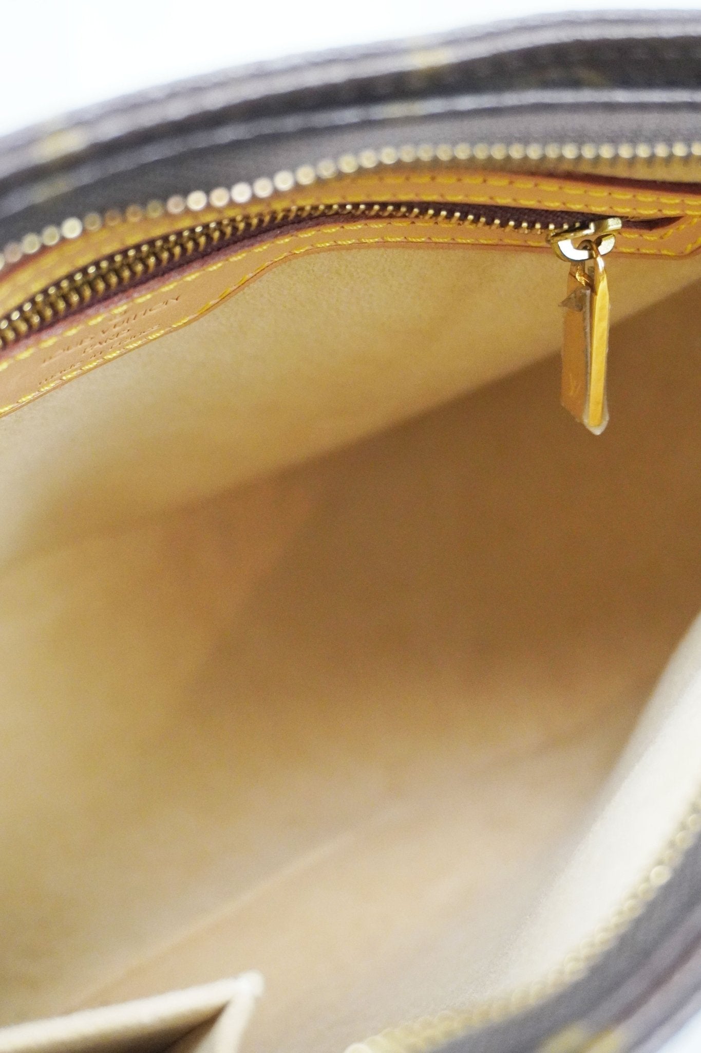 Louis Vuitton Looping MM - Jade Vintage