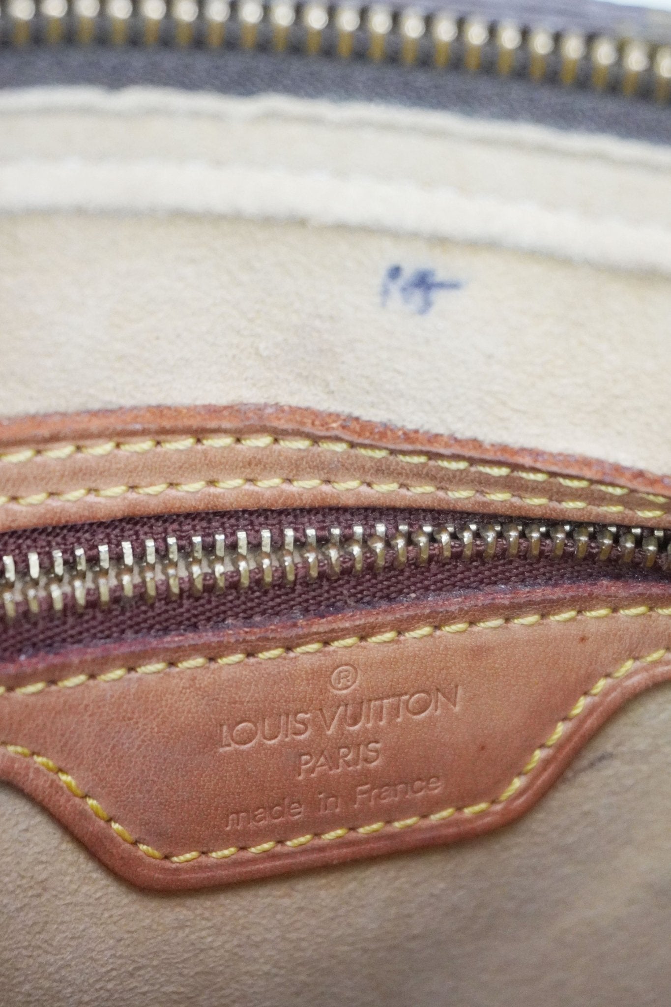 Louis Vuitton Looping MM - Jade Vintage