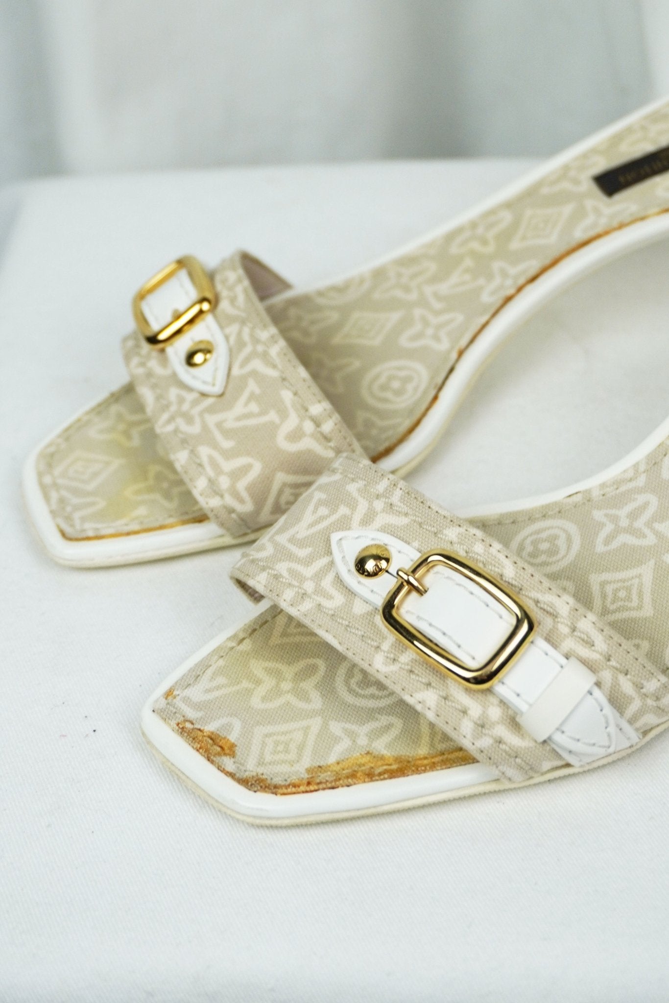 Louis Vuitton Monogram Kitten Heels / 36 1/2 - Jade Vintage