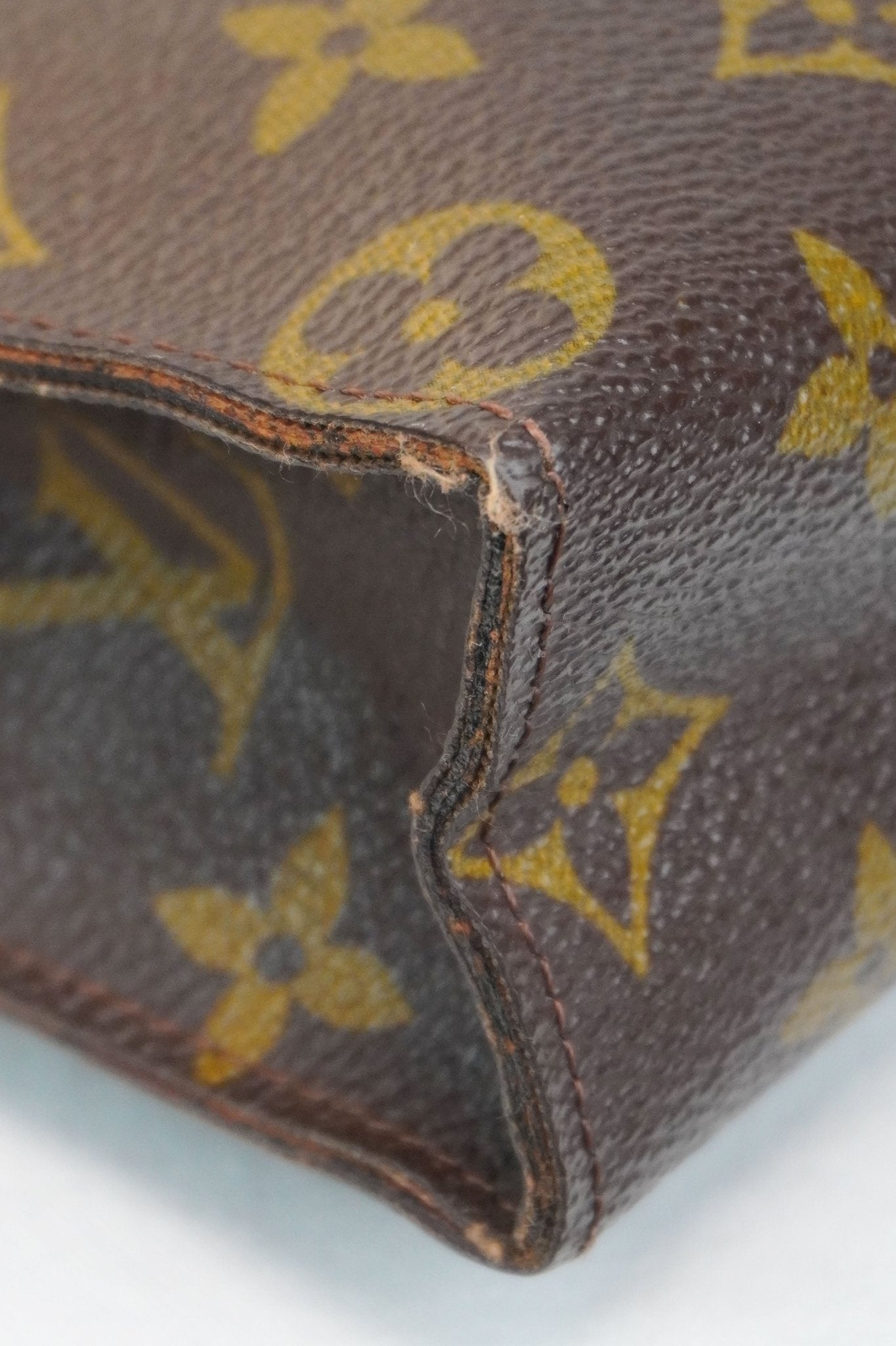 Louis Vuitton Monogram Toiletry Pouch 26 - Jade Vintage
