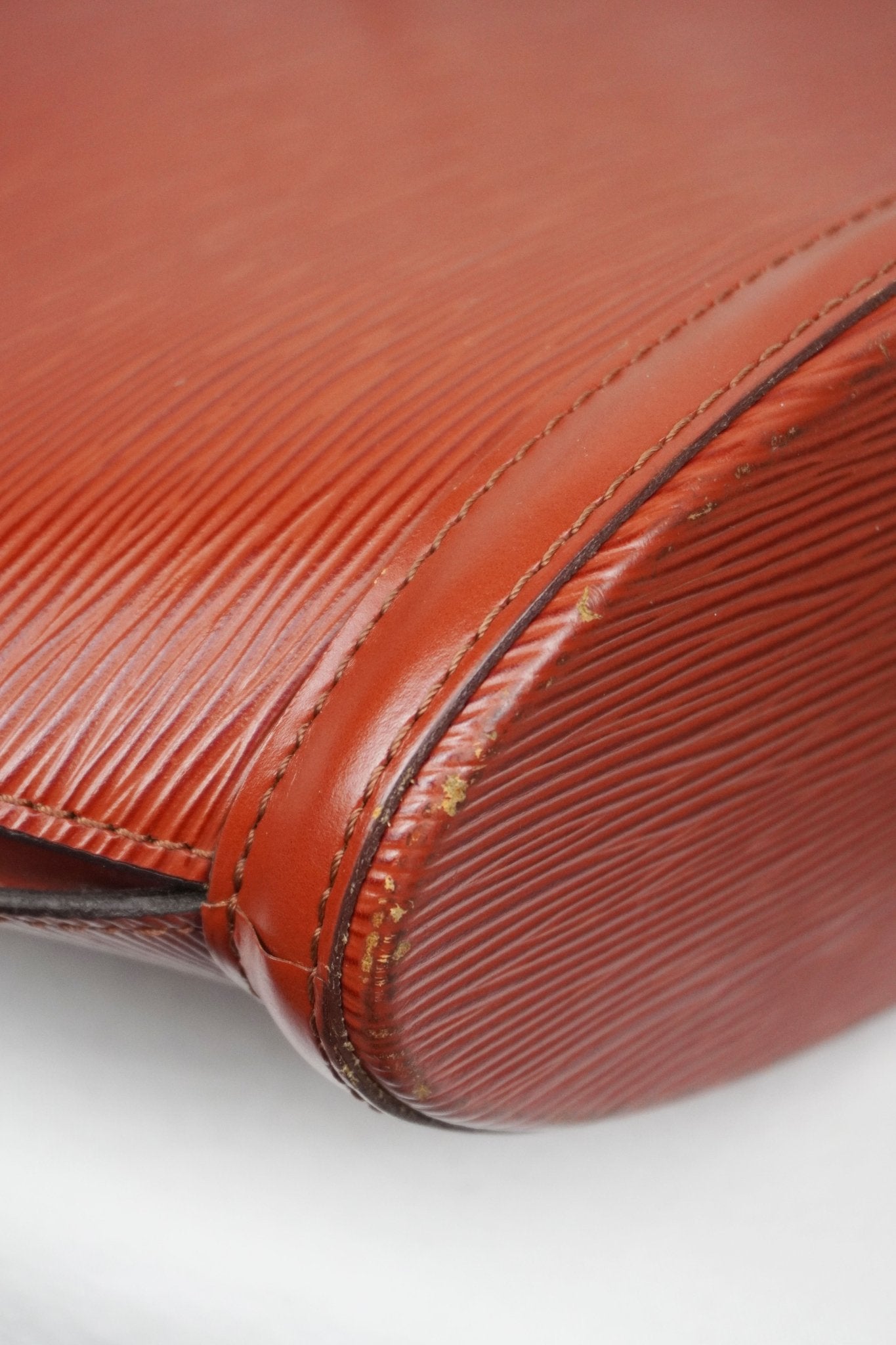 Louis Vuitton Saint Jacques PM Epi Brown - Jade Vintage