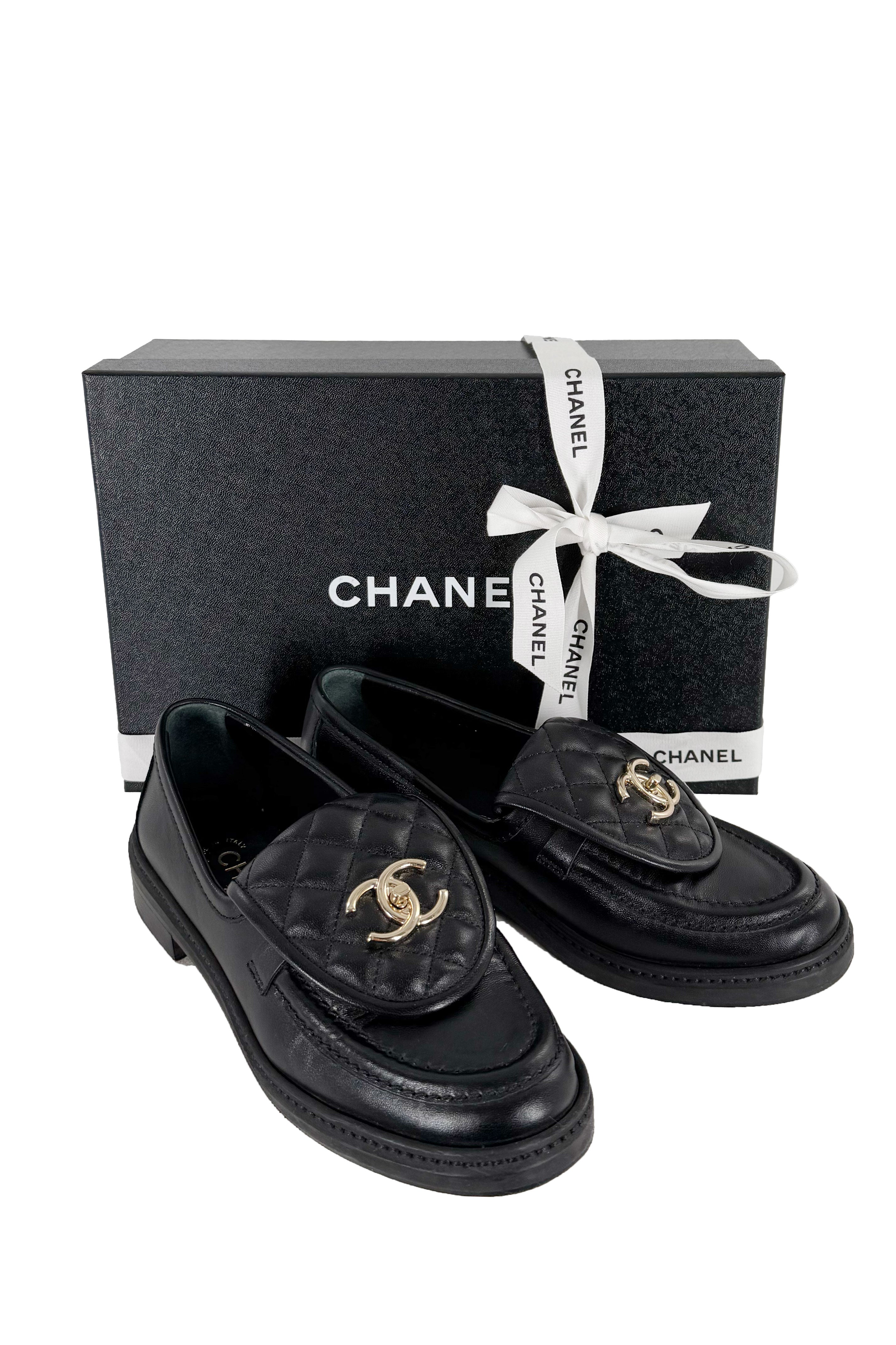 CHANEL モカシン　箱あり　36サイズ Chanel Quilted Moccasin Loafers / 36.5 – Jade Vintage
