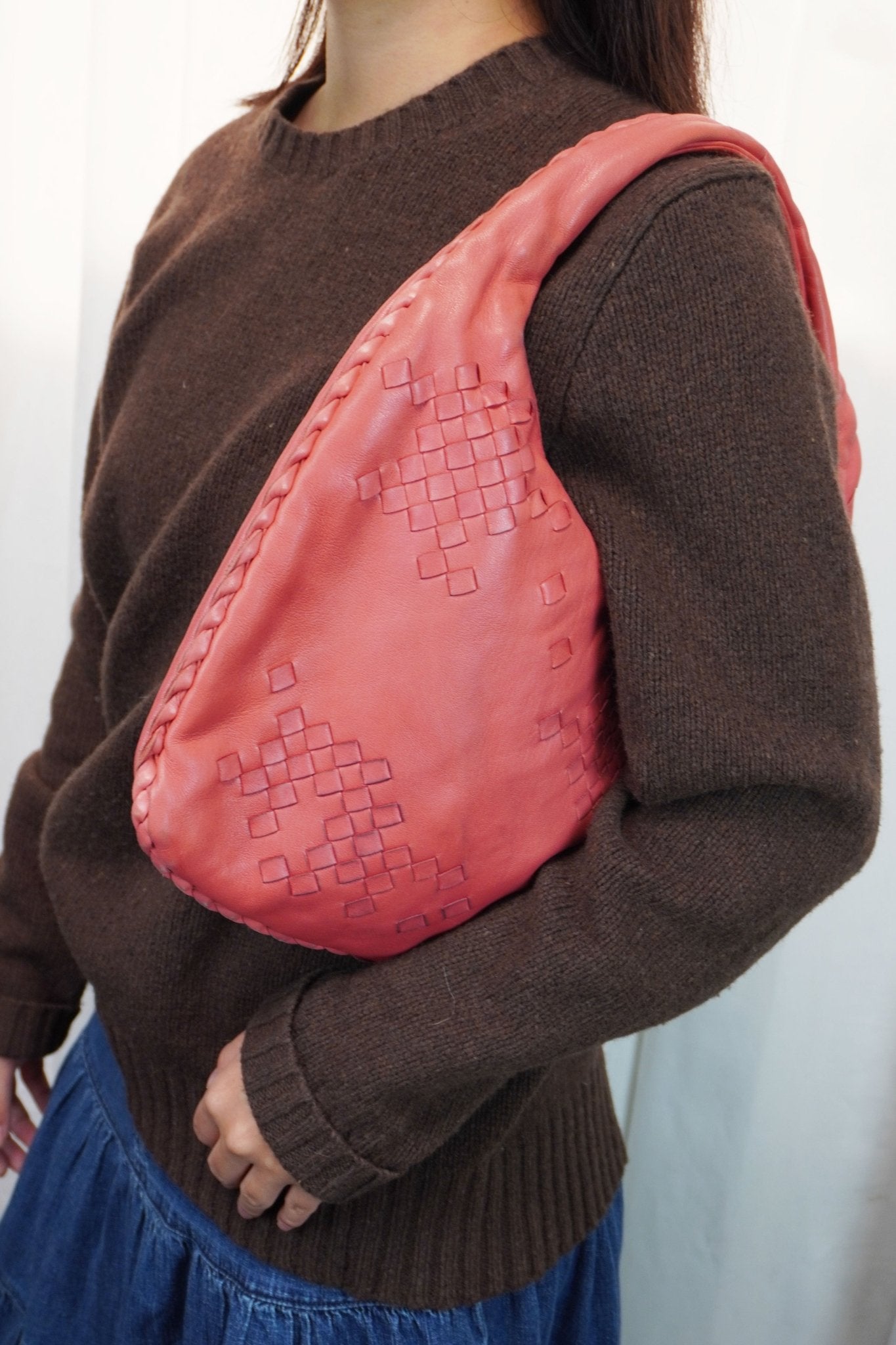 Bottega Veneta Intrecciato Pink Nappa Medium Leather Hobo - Jade Vintage