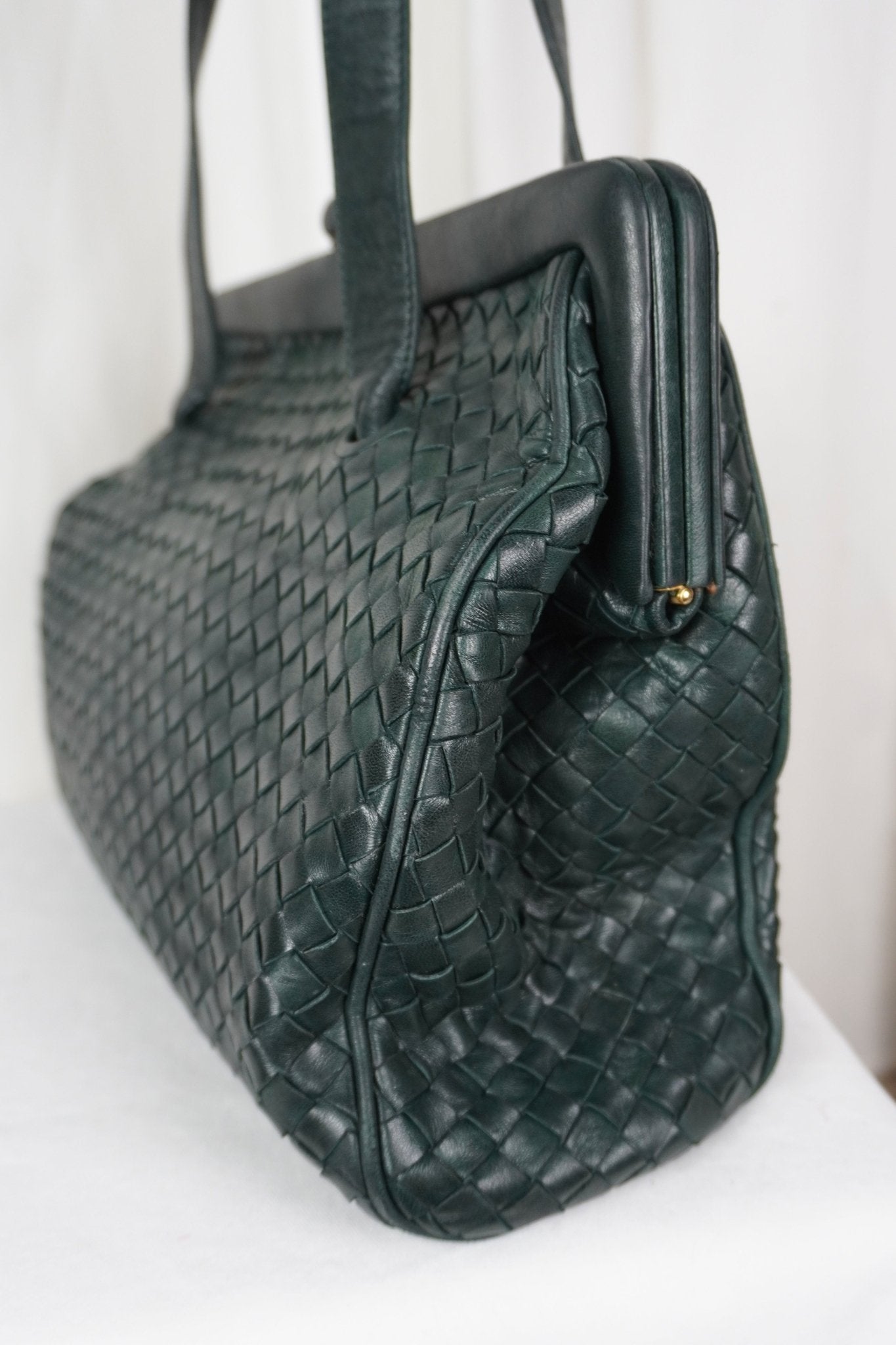 Bottega Veneta Kisslock Frame Shoulder Bag - Jade Vintage