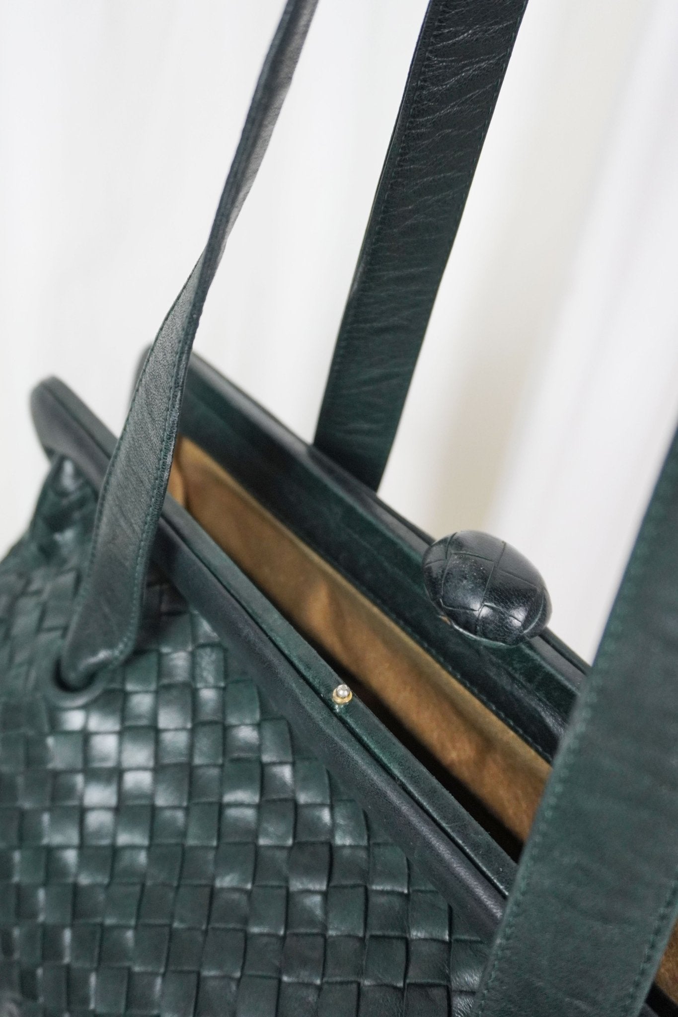 Bottega Veneta Kisslock Frame Shoulder Bag - Jade Vintage