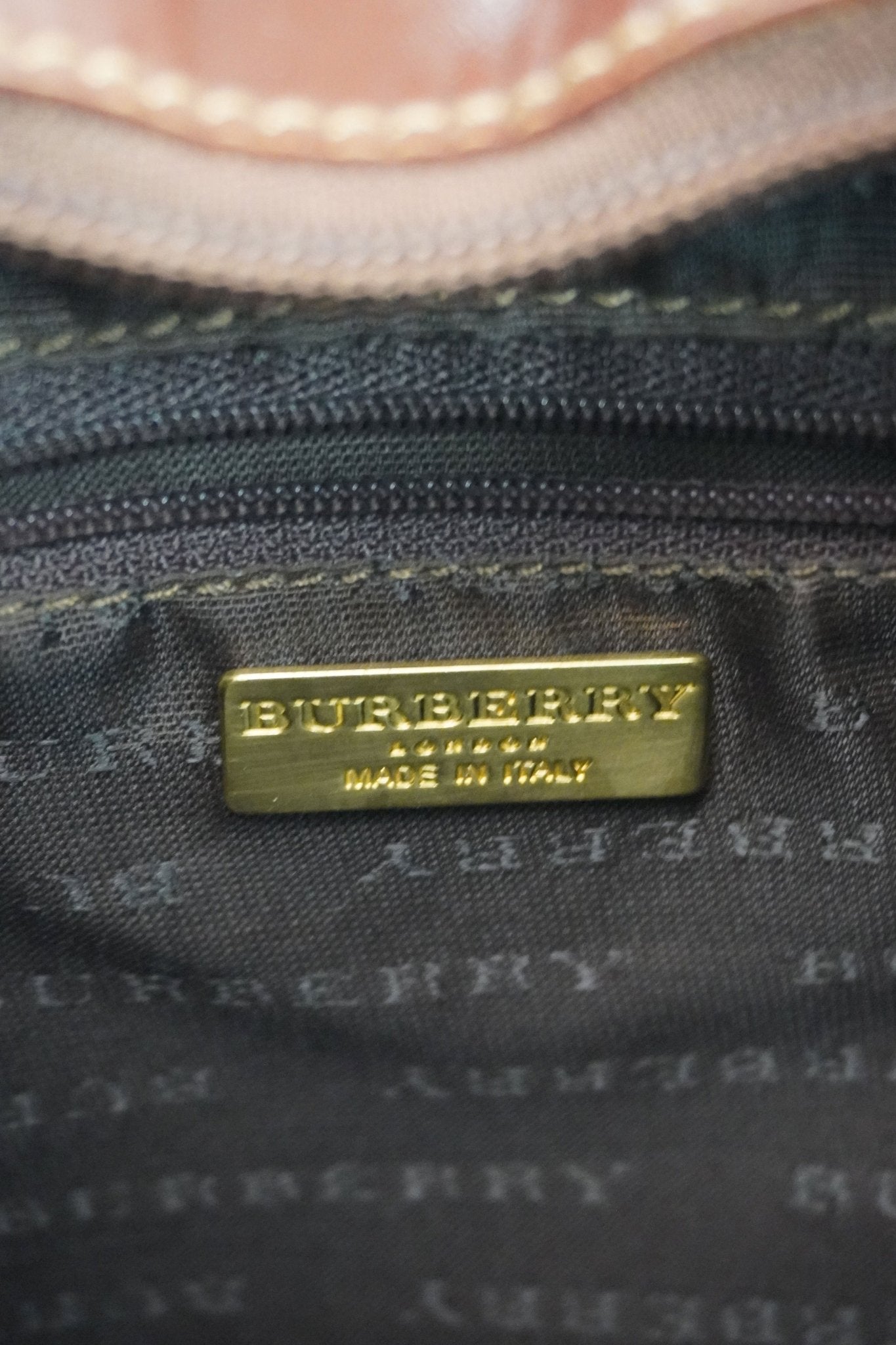 Burberry Hobo Bag - Jade Vintage