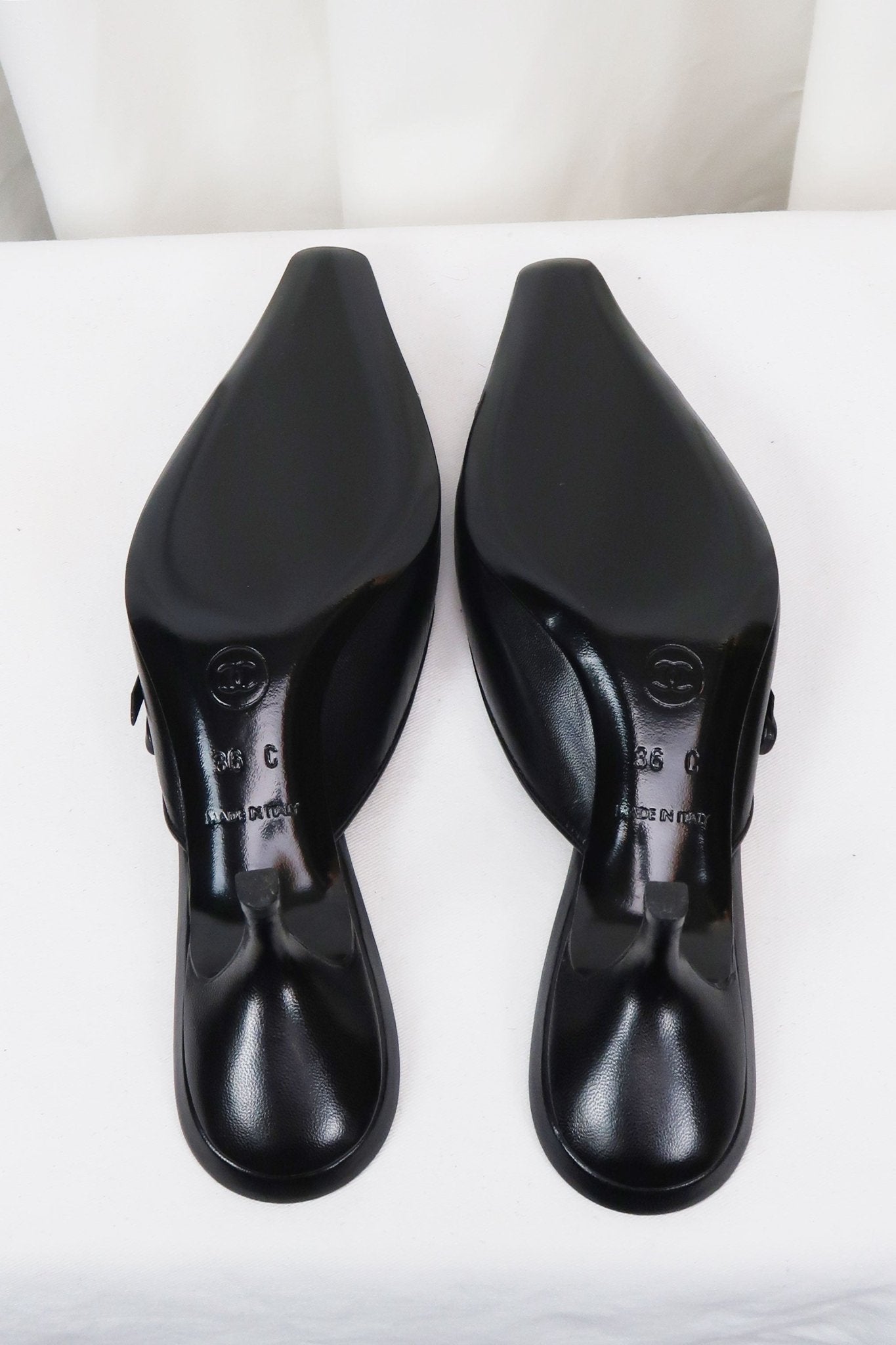 Chanel Pointed Mule Heels / 36 - Jade Vintage