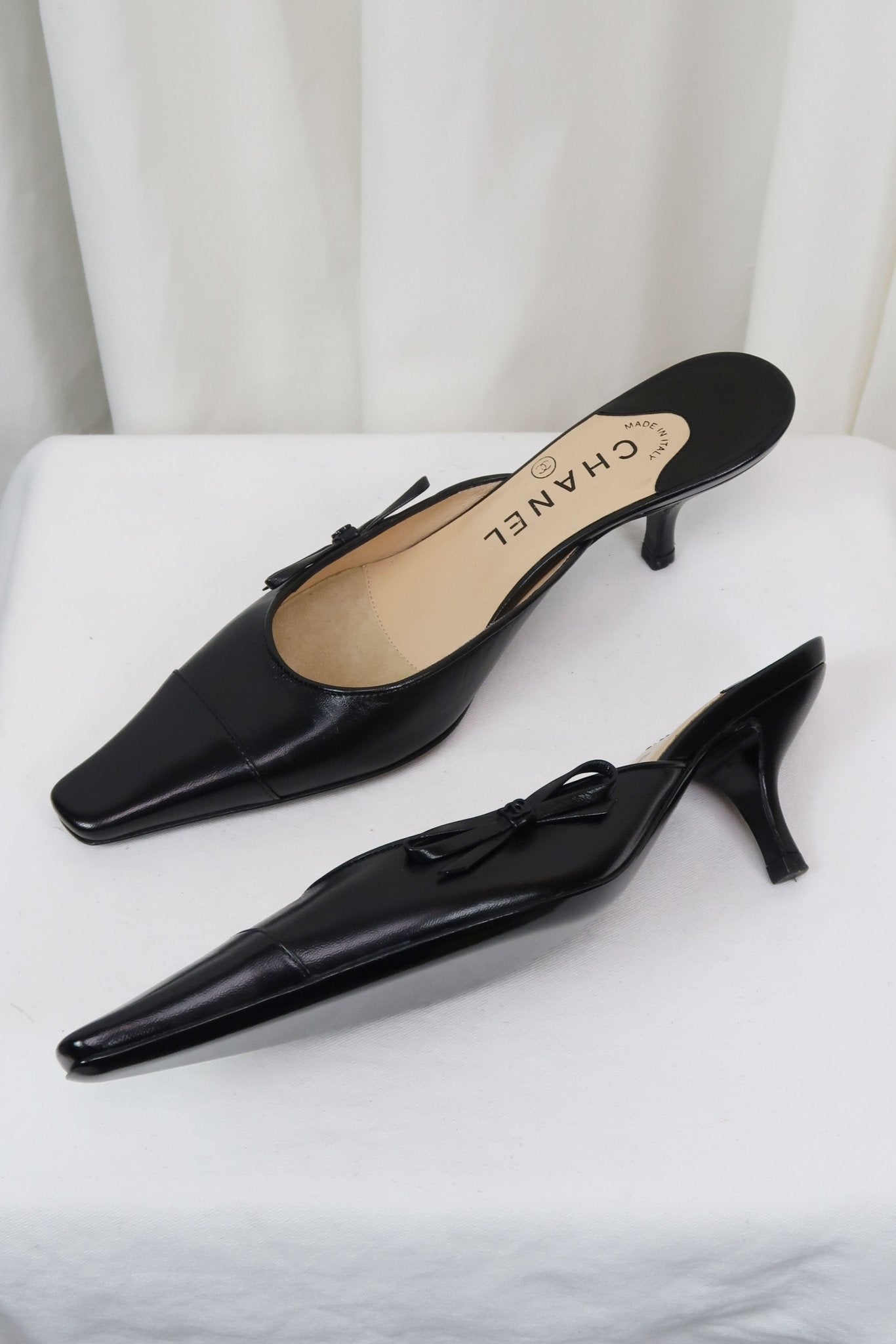 Chanel Pointed Mule Heels / 36 - Jade Vintage