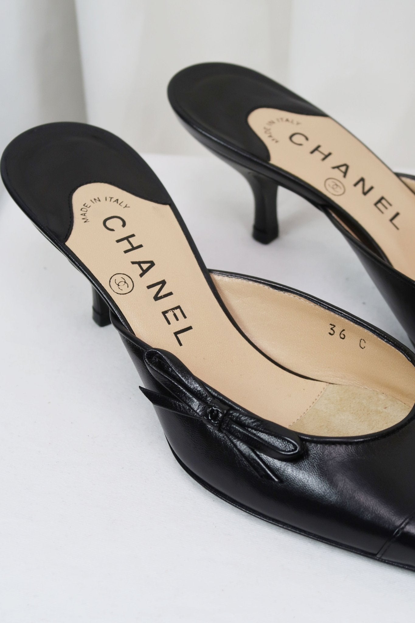 Chanel Pointed Mule Heels / 36 - Jade Vintage