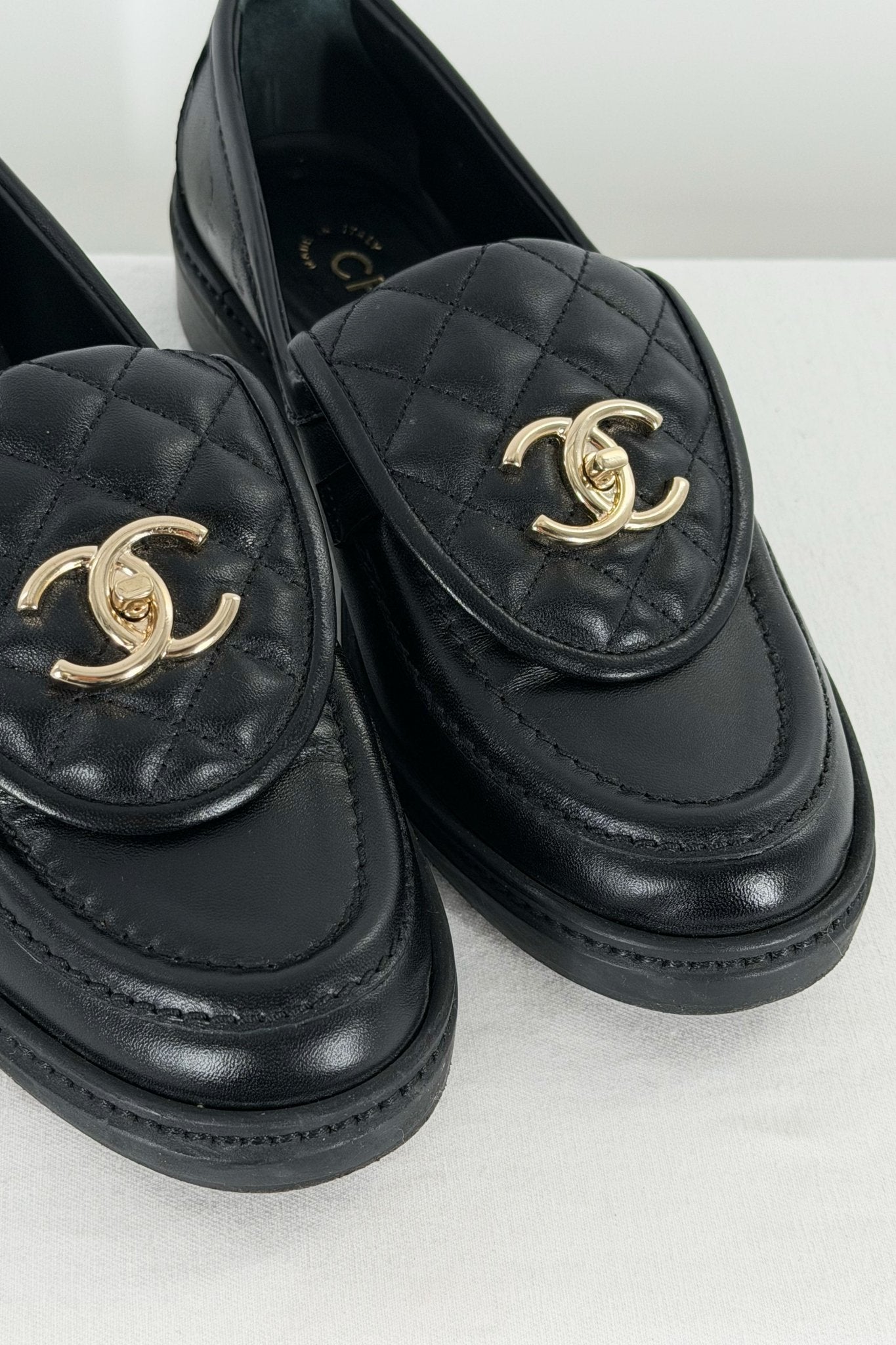 Chanel Quilted Moccasin Loafers / 36.5 – Jade Vintage