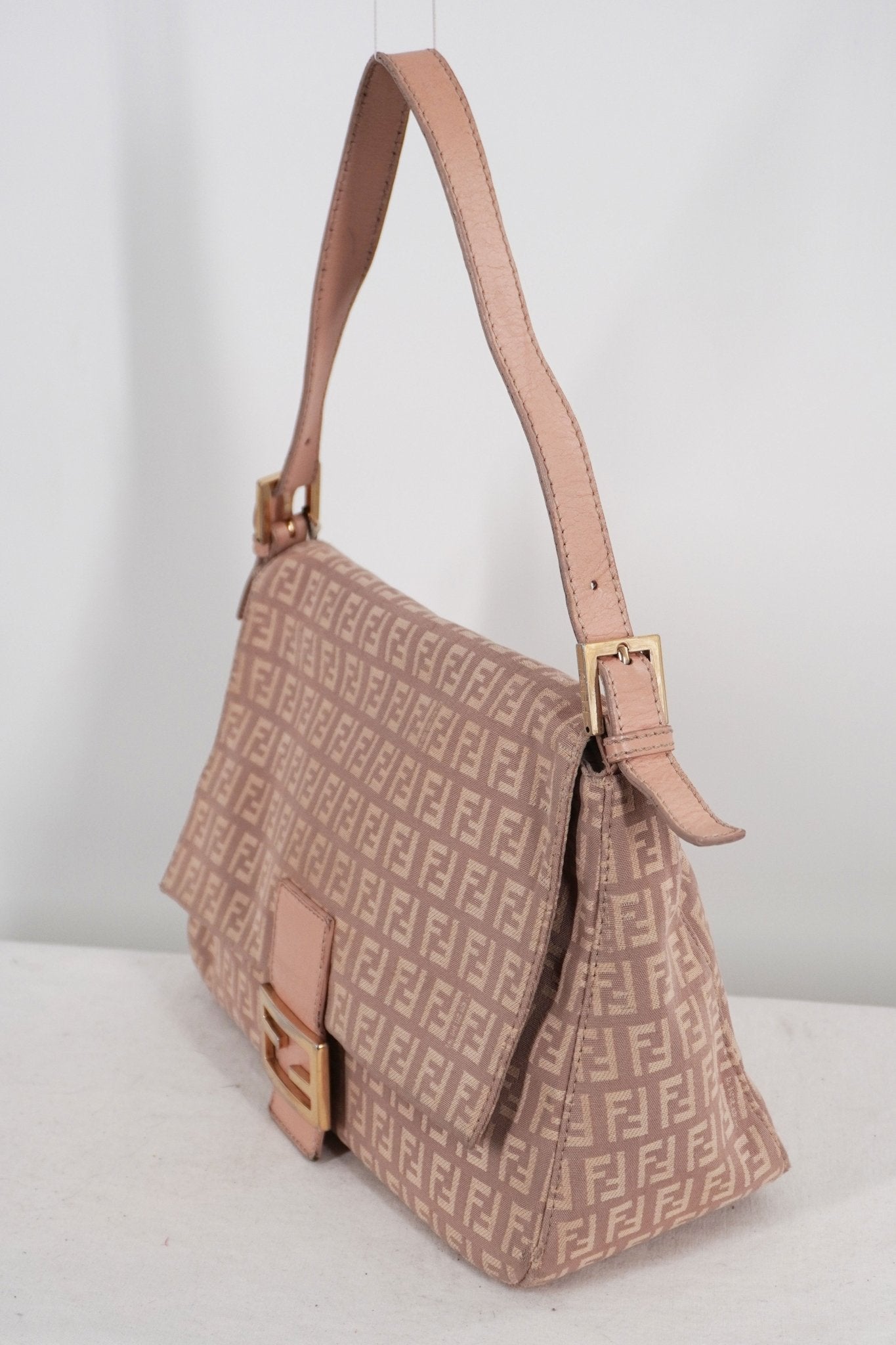 Fendi Mamma Baguette Beige Pink - Jade Vintage
