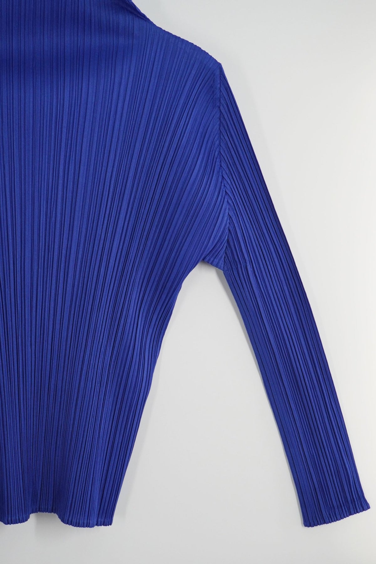 Issey Miyake Pleats Please Blue Top - Jade Vintage