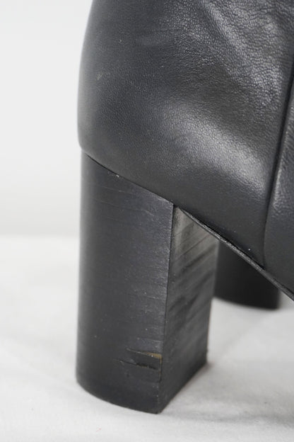 Jil Sander Navy Tall Boots / 37 - Jade Vintage