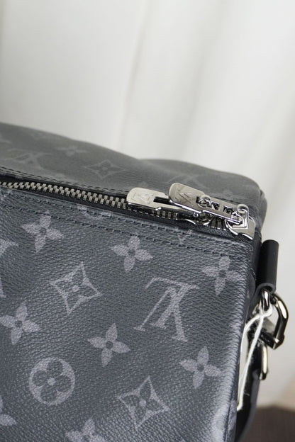 Louis Vuitton Keepall Bandoulière 55 - Jade Vintage