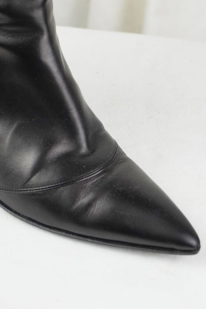 Louis Vuitton Pointed Heeled Boots / 37 - Jade Vintage