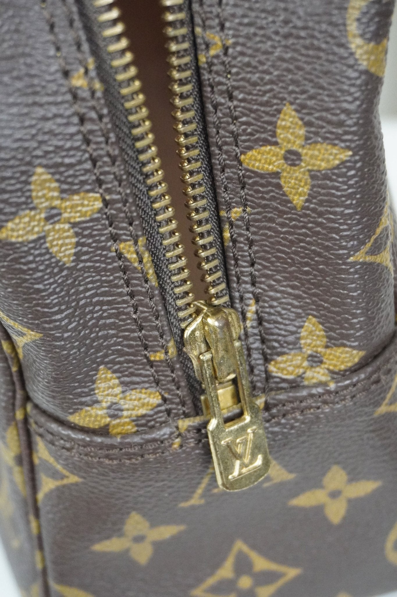 Louis Vuitton Trousse 28 - Jade Vintage