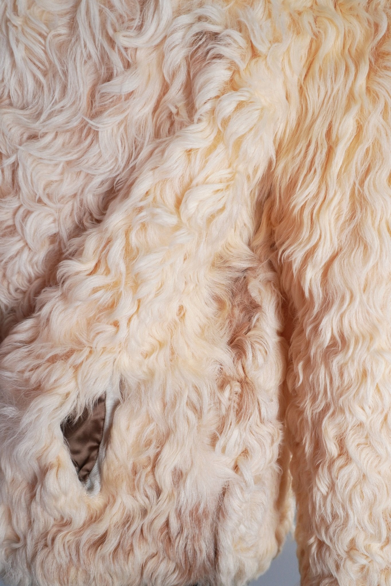 Mongolian Lamb Fur Coat / Small - Jade Vintage