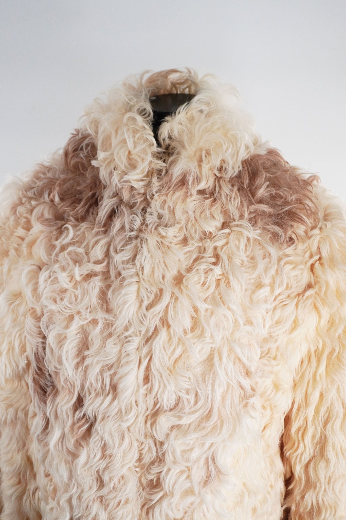 Mongolian Lamb Fur Coat / Small - Jade Vintage