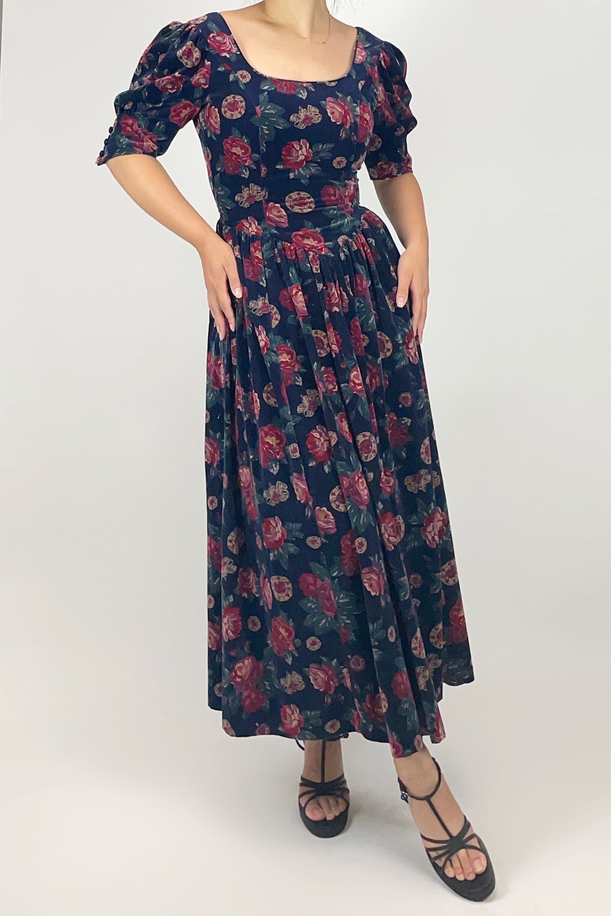 Laura Ashley Velvet Floral Dress / 6 (US) - Jade Vintage